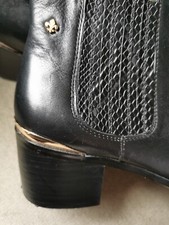 Bourbon Amy Huberman Love